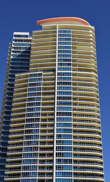 Miami Modern Condo Tower — Stock Photo, Image