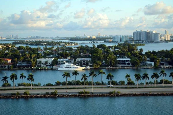 Vroeg Ochtend Miami Beach Florida Uitzicht Het Water — Stockfoto