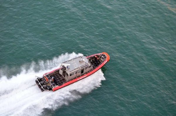 Angled Overhead View Coast Guard Patrol Boat Speeding Government Cut — Stock Photo, Image