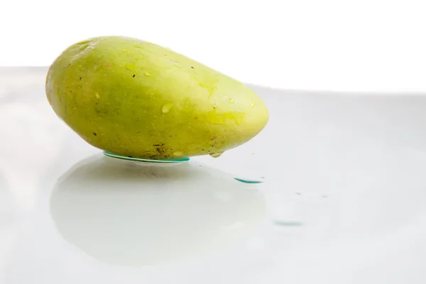 Grüne Mango — Stockfoto