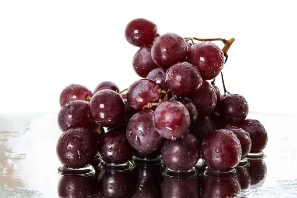 Ramo de uvas rojas — Foto de Stock