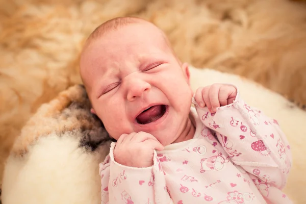 Bebê chorando — Fotografia de Stock