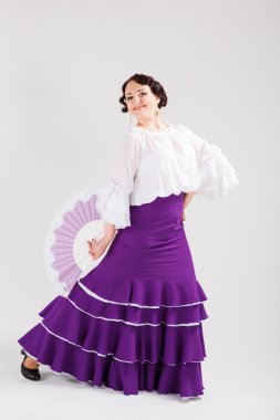 kadın İspanyol flamenko dansçısı