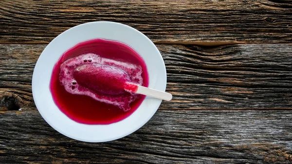 Melted Fruit Bar White Plate Rustic Wood — Stock Photo, Image