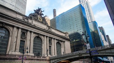 NEW YORK, NY, ABD - 13 Nisan 2022: Grand Central Terminal dış cephe