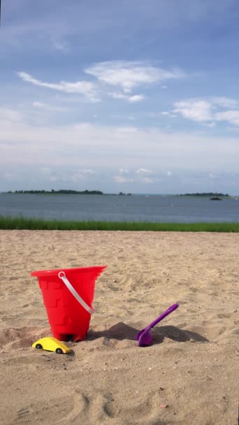 Vertical Time Lapse Vue Sur Plage Avec Des Jouets Dans — Video