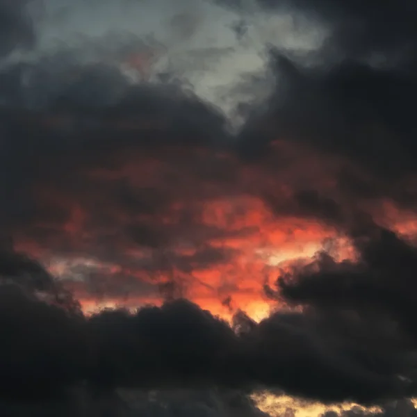 暴风雨前的天空 — 图库照片