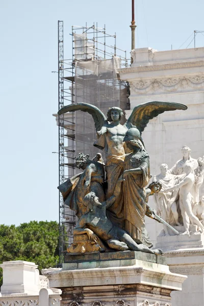 维托里奥 · 埃莱二世纪念碑 — 图库照片