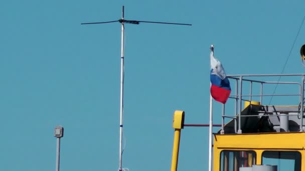 Bandeira russa movendo-se ao vento — Vídeo de Stock