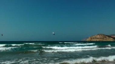 Ege Denizi kıyısında