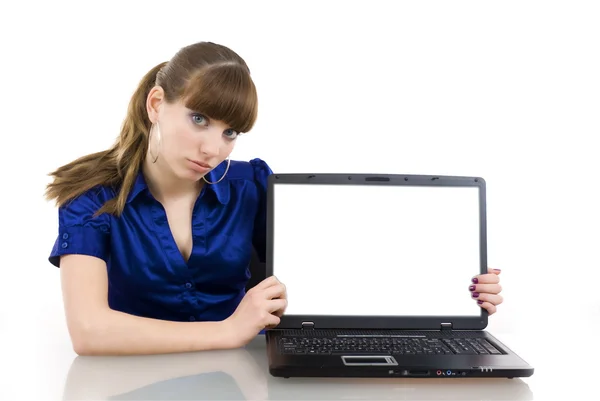Chica feliz con un ordenador portátil en sus manos — Foto de Stock