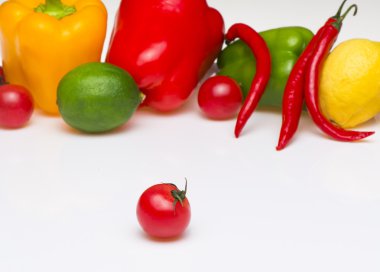 tablo üzerinde sebze