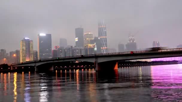 Zhujiang Xincheng CBD di notte, Guangzhou, Cina — Video Stock