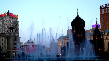 Ayasofya Meydanı harbin, Çin'de çeşme göstermek