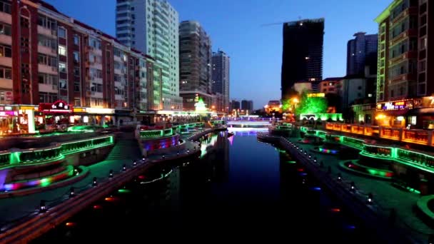 Bar calle por la noche en Harbin, China — Vídeo de stock