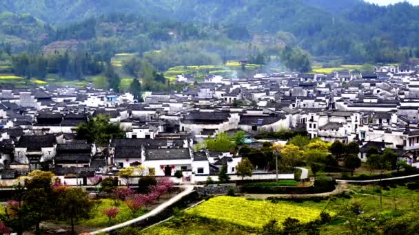 Adembenemend uitzicht op hong dorp, anhui, china — Stockvideo