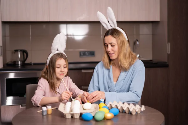 Mother Daughter Paint Easter Eggs Happy Family Preparing Easter Cute — Stockfoto