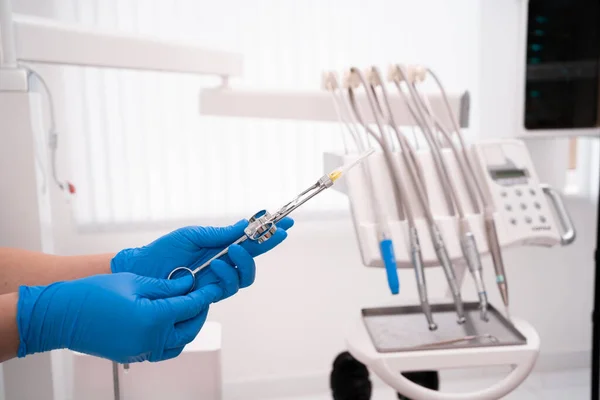 Close Hands Dentist Doctor Gloves Hold Syringe Anesthetic Concept Injection — Stock Photo, Image