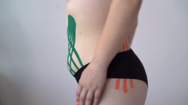 Kinesiology Taping Kinesiology Tape Patient Belly Cellulite Procedure Slim Tummy — Stock Video