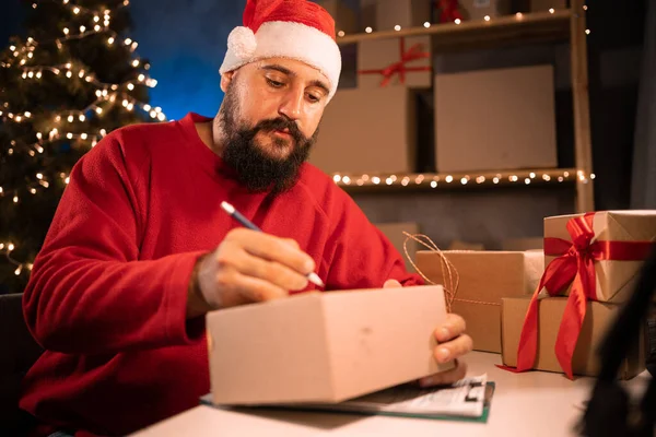 Wearing Santa Hat Good Income Christmas Sale Bearded Hindu Man — Stok fotoğraf
