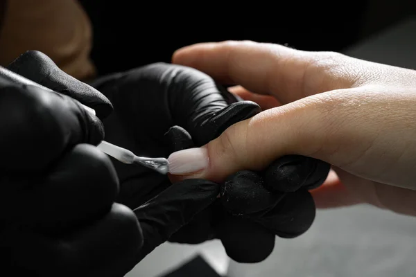 Close Manicure Nail Paint Thin Brush Nails Artist Polish Modelation — Stock fotografie
