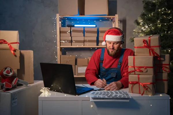 Small Business Aspiring Entrepreneur Santa Claus Sme Freelance Working Home — Zdjęcie stockowe