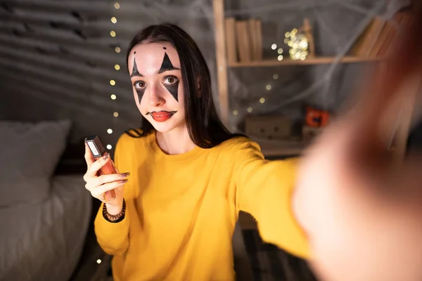 Asia Mujeres Micro Influencer Con Maquillaje Halloween Grabar Cámara Vídeo —  Fotos de Stock