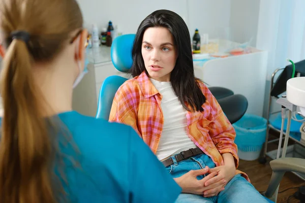 Dentist Patient Talk Dental Treatment Consultation Patient Treatment Dental Office — Stock fotografie