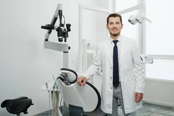 Healthcare Profession Stomatology Medicine Concept Smiling Male Middle Aged Dentist — Foto de Stock