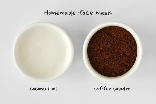 Hindistan Cevizi Yağı Kahve Tozundan Yapılmış Yapımı Yüz Maskesi Beyaz — Stok fotoğraf
