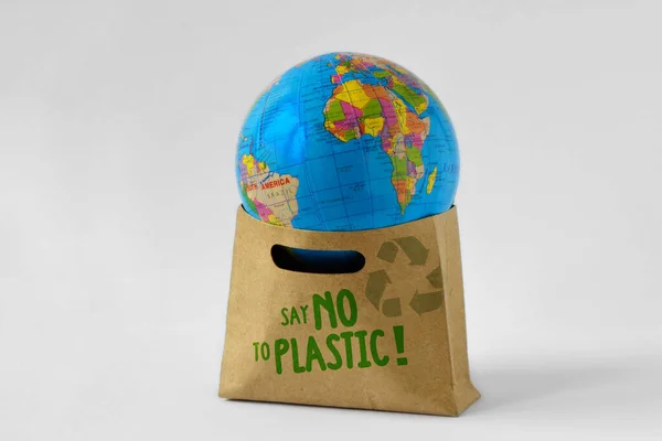 Earth Globe Paper Shopping Bag Written Say Plastic Ecology Concept — стоковое фото