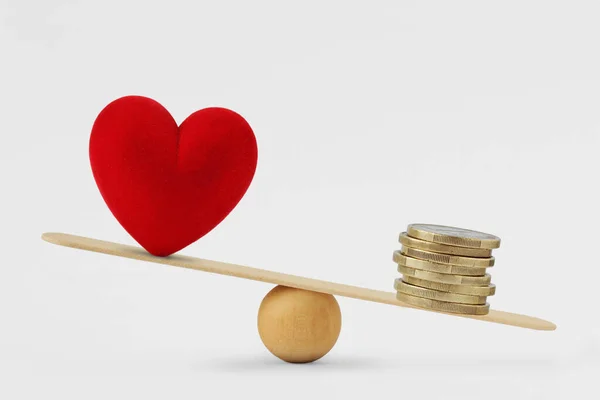 Heart Money Balance Scale Concept Money Priority Life — Stok fotoğraf