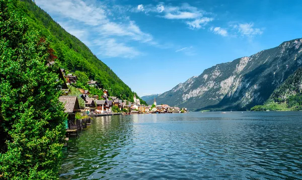 Weergave van hallstatt. dorp in Oostenrijk — Stockfoto