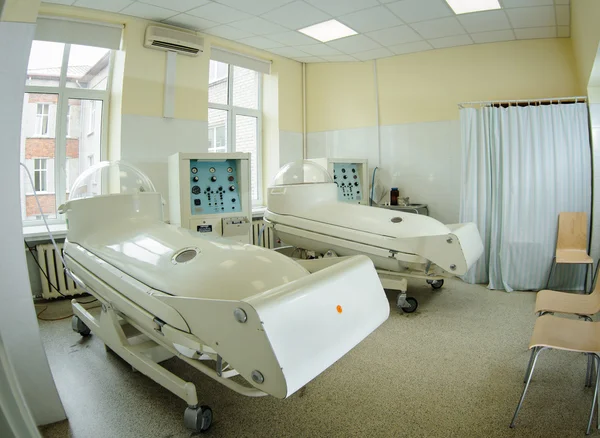 Pressure chamber in hospital — Stock Photo, Image