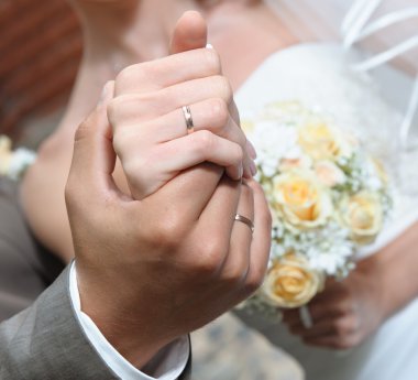 Gelin ve damat yakın çekim yakışıklı