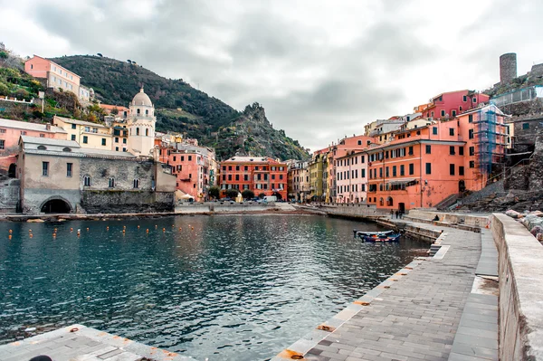 View of Vernazza. Italy — Stock Photo, Image