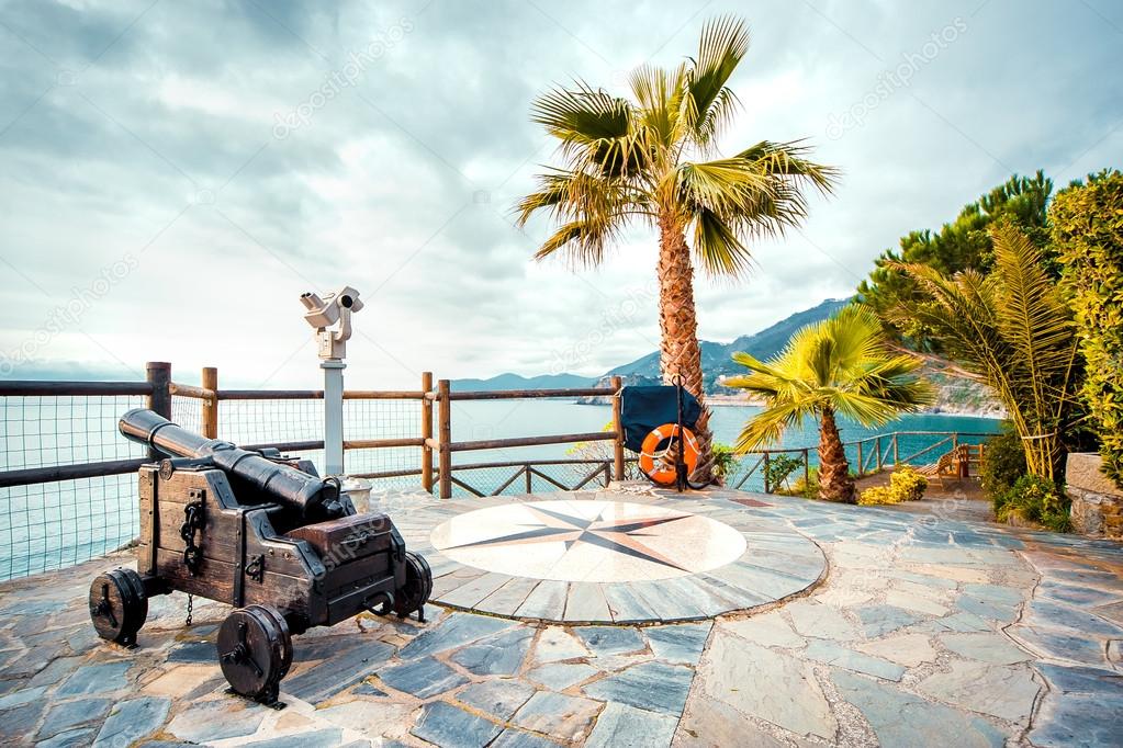 Observation desk. Manarola,Italy