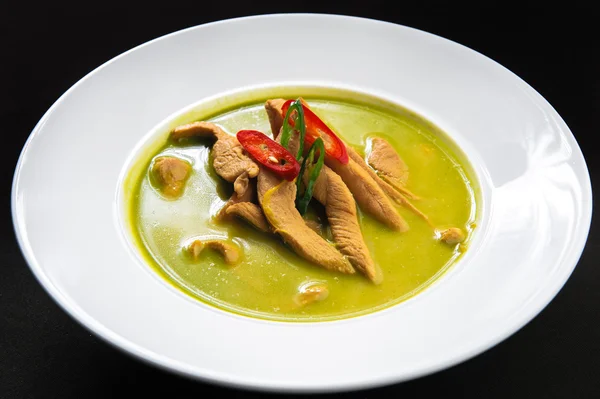 Chicken with green curry — Stock Photo, Image