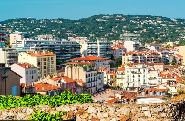 Panoramisch uitzicht stad cannes, Frankrijk — Stockfoto