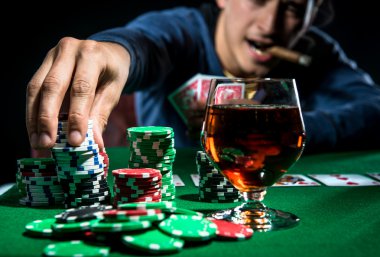 poker oyuncusu