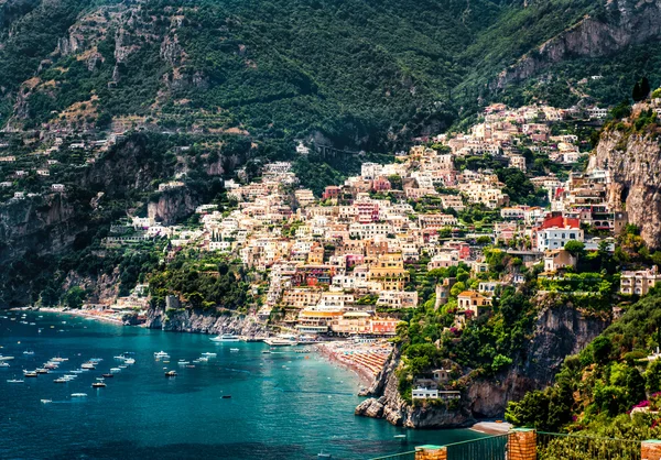 Niesamowite wybrzeże amalfi. Positano, Włochy — Zdjęcie stockowe