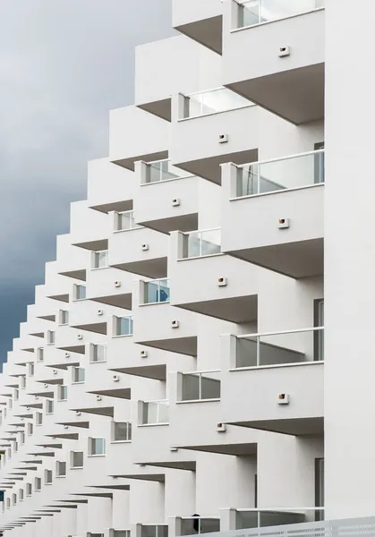 Casa moderna branca em Ibiza. Espanha — Fotografia de Stock