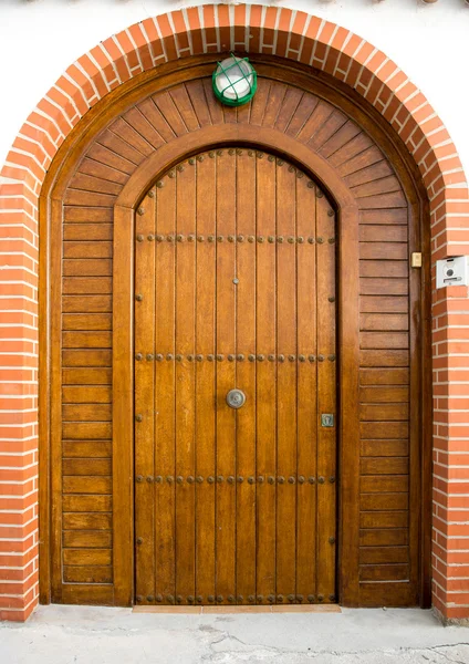 Porta de madeira — Fotografia de Stock