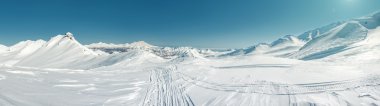 Panorama pinachevsky Pass, Kamçatka bir sırt ile yönlendir