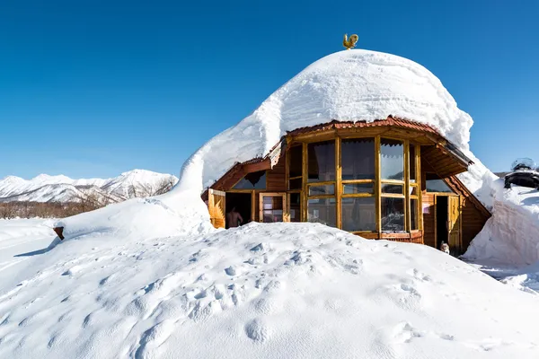 Rest place in Nalichevo National Park hot spring. Kamchatka, Russia — Stock Photo, Image