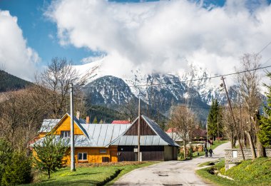 yüksek tatras tipik köy. Slovakya