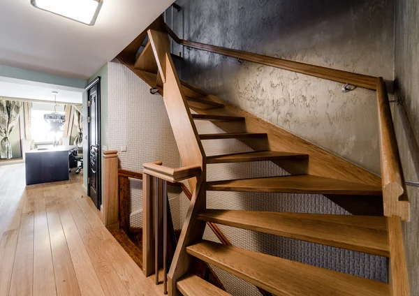 Wooden stairway in home — Stock Photo, Image