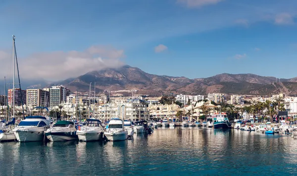 Zobrazení dne puerto Marina. Benalmádena, Španělsko — Stock fotografie