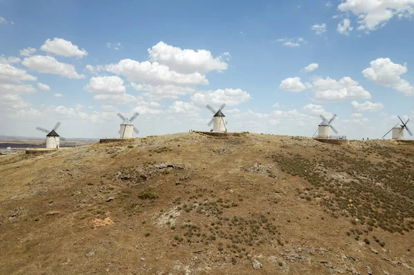 Luftaufnahme Drohnenblick Berühmte Windmühlen Consuegra Symbol Von Kastilien Mancha Windmühlen — Stockfoto