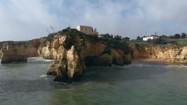 Panoramic Aerial View Limestones Cliffs Praia Dos Estudantes Beach Students — Stock Video